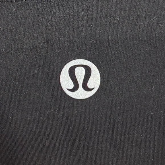 Lululemon Align Aysmmetrical Bra In Black Size 4 Has Pads - Picture 3 of 4